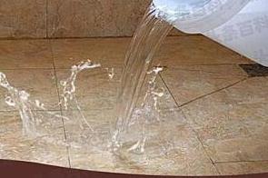 新安漏水维修 免砸砖防水材料该如何施工